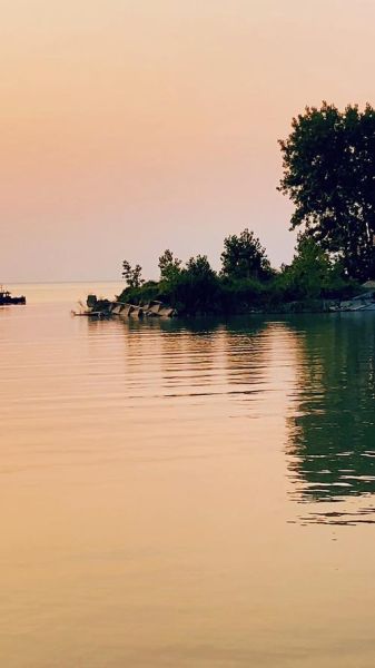 湖泊旅游(哪个湖泊最适合拍夕阳)