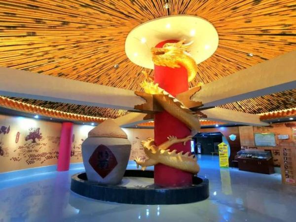 古龙酱文化园(还有近6万口酱缸)