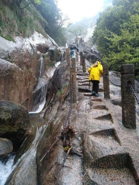 哪些旅游景点好玩(哪些地方值得你一去再去)