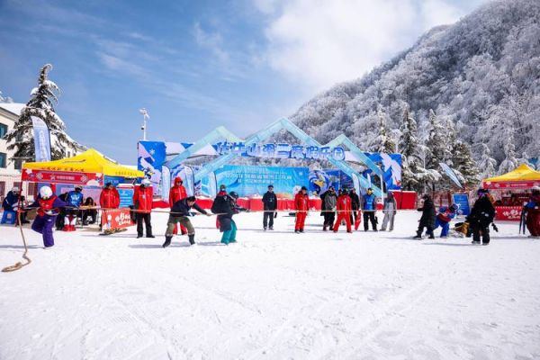 栾川伏牛山滑雪场(适合大人玩吗)