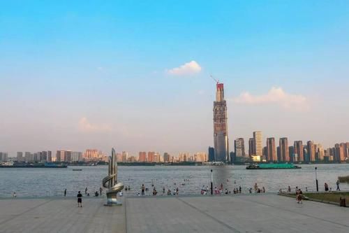 武汉汉口江滩公园(到底有多壮观)
