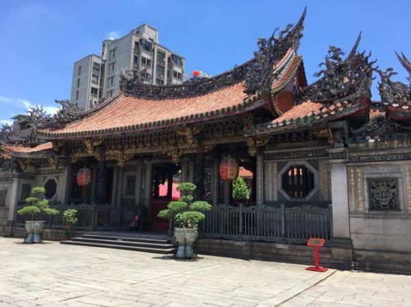 泉州龙山寺(它为什么被评为全国重点文物保护单位)