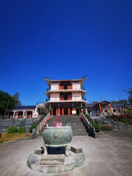 湖光岩(真的有那么漂亮吗)