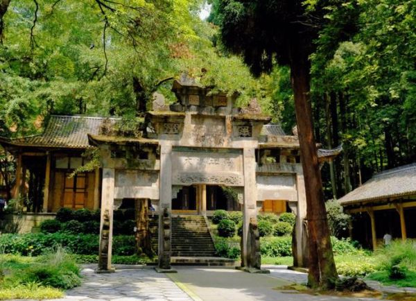 灵岩寺(你知道为什么吗)