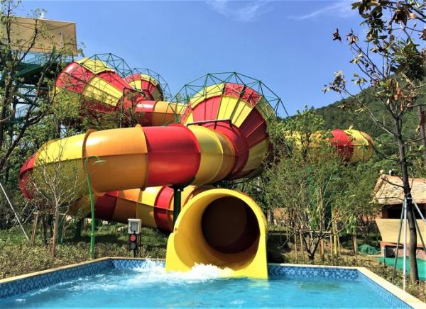 重庆水魔方水上乐园(  有哪些适合情侣的项目)