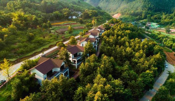 乡村旅游度假区(还是景色更美的)