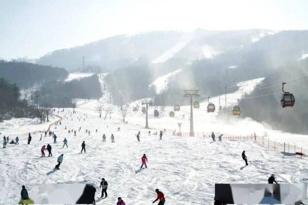 亚布力滑雪旅游度假区(还是享受轻松的雪上乐园)