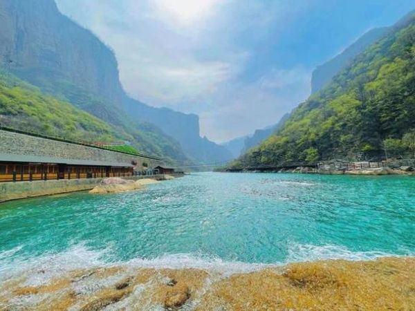 河南宝泉旅游度假区(哪个季节景色最美)