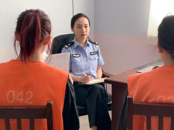 女性拘留所的真实生活(那些女性都经历过什么)